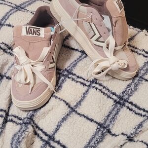 Vans Women's Sneakers in Pink and White